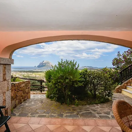 La Rosa Dei Venti Apts * Porto San Paolo (Sardinia)